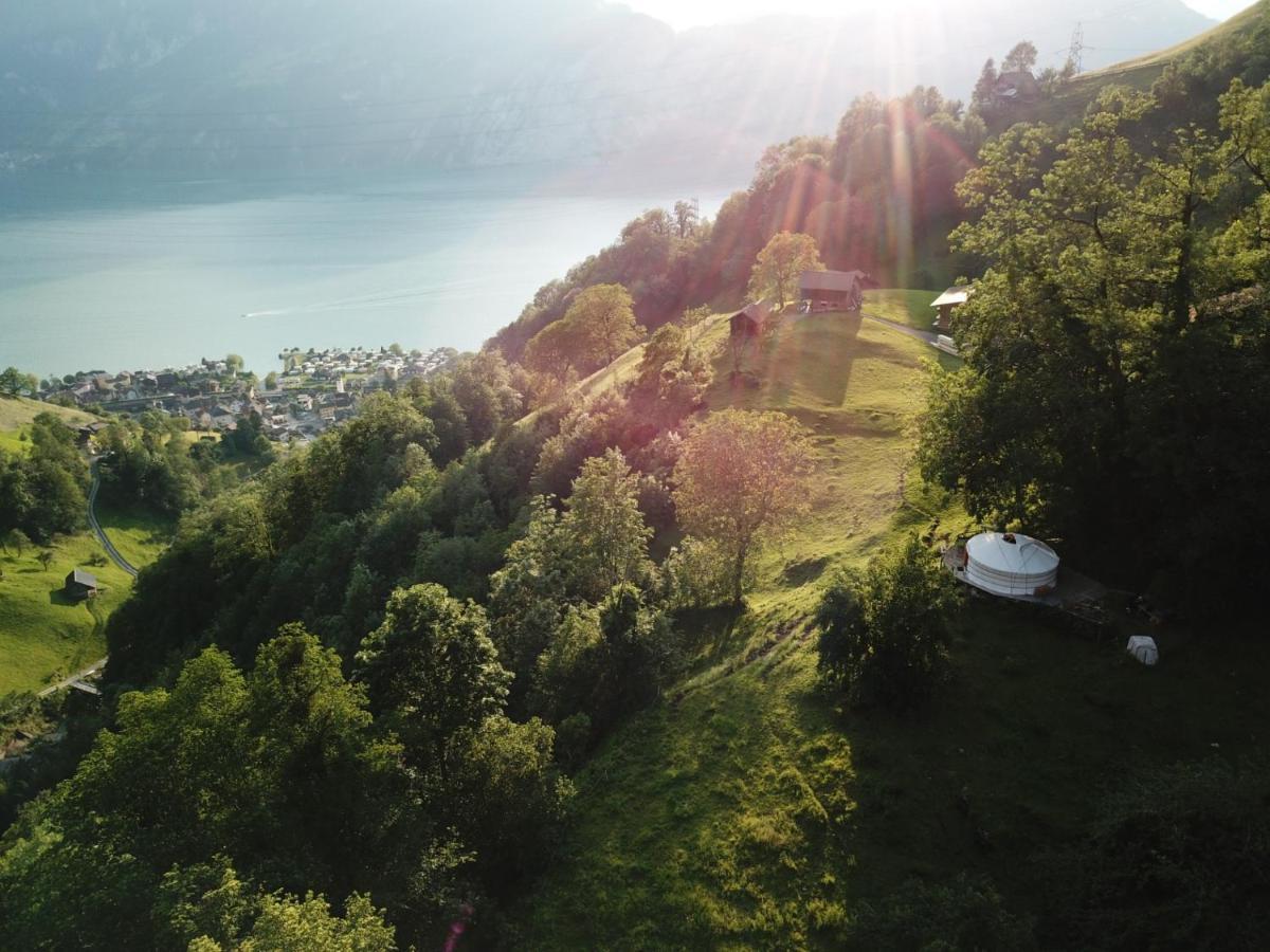 Panorama Jurte Ueber Dem Uri-See A Hotel Sisikon Kültér fotó